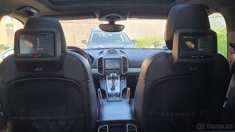 Porsche Cayenne S 3,0I Hybrid 245kw Benzín - 12