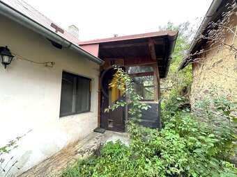 Prodej rodinného domu se zahradou v obci Bošice u Svojšic, 4 - 12