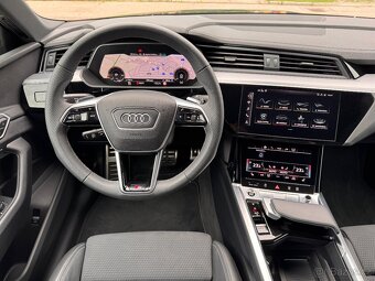 Audi Q8 E-tron 300kw 55 Sportback S Line 115kWh - 12
