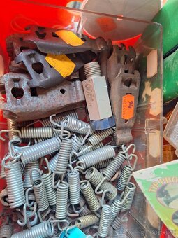 Směs dilu a doplňku škoda - 12