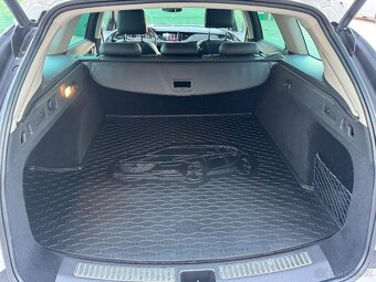 Opel insignia 2.0 191KW 4x4 exclusive top výbava - 12