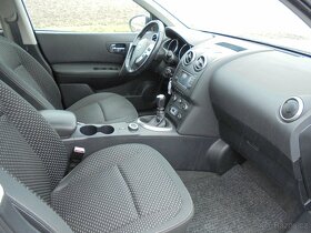 Nissan Qashqai 2.0  benzín 4X4 - 12
