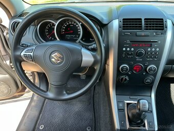 Suzuki Grand Vitara 2.4i Tažné Uzávěrka Výhřev sedadel - 12
