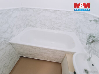 Pronájem bytu 2+1 s balkónem v Ústí n. L., ul. Bratří Čapků - 12