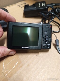 PANASONIC LUMIX DMC-FS62 - 12