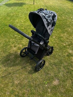 Cybex Priam kočárek Flowers Grey - 12