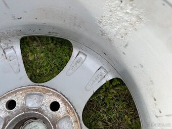 Original zimní sada kol - ŠKODA MOON 7Jx16H2 ET45 - 12
