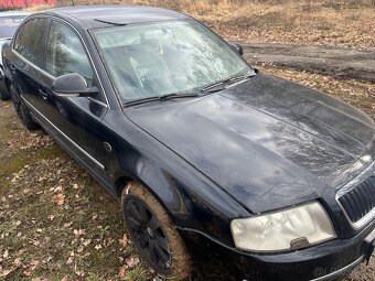 Škoda Superb 2,5 tdi Laurin&Klement díly - 12