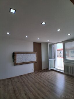 Prodej kompletně zrekonstruovaný byt 1+1 33m2 s lodžií 4m2 - 12