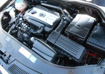 Volkswagen Passat 1,8 TSi Combi B6 Serviska benzín - 12