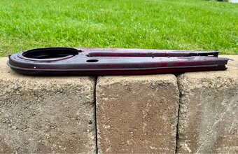 ČZ 125 175 250 - kryt řetězu - 12