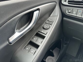 Hyundai i30 1.5i 81 KW - CZ - - 12