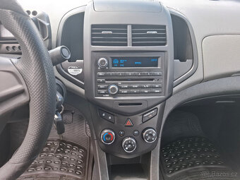 Chevrolet Aveo 1.2i 63kW,klimatizace,koupeno v Čr  - 12