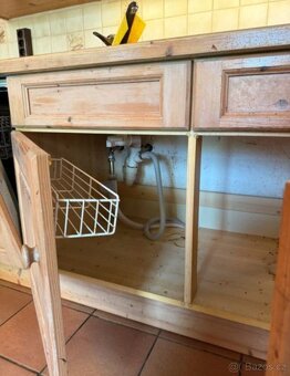 Velká kuchyně z masivu se spotřebiči,5675 - 12