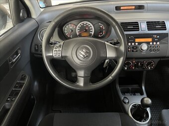 Suzuki Swift 1,3 GLX  4x4 (2010) - 12