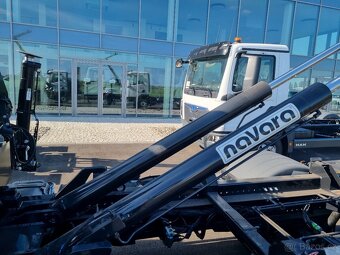 IVECO 180E28 RUKA HIAB 088 + NOSIČ KONTEJNERU 10T - 12