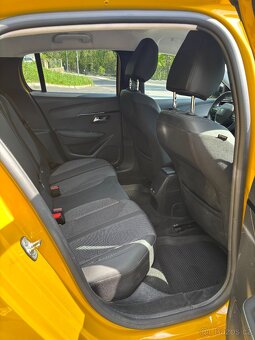 Peugeot 208 Allure 1.2; 2022 - 12