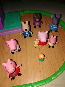 Vláček Peppa Pig, domeček - 12