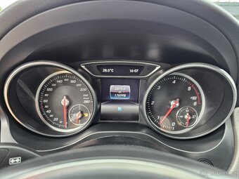 MERCEDES-BENZ CLA 2017 200D 100kW,NAVI,VÝHŘEVY,PARK.KAMERA - 12
