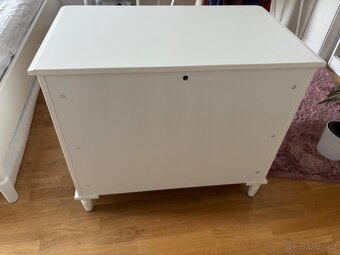 Prodám dvě komody IKEA Tyssedal - bílé - 12