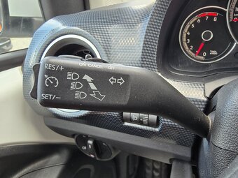 VW UP 50kW CNG 1.maj.ČR 2022 /KAMERA+DIGIKLIMA+LED+TEMPOMAT/ - 12