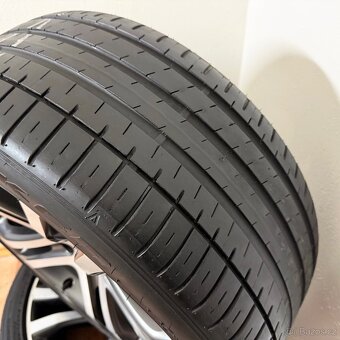 VW TIGUAN R-LINE 5x112 R19 ET33+LETNÍ 255/40R19 4mm - 12
