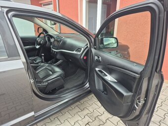 Fiat Freemont 2.0 Multijet Black Code 125kW - 12