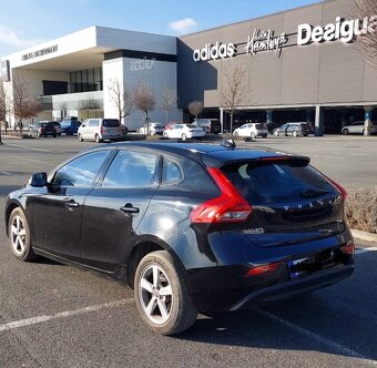 Volvo v40 - 12