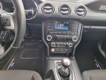 Ford Mustang, paket GT350, motor 3,7 V6, 224 kw,2015,manuál - 12