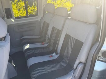 Vw Caddy Maxi Style Navi,alu,park.senzor,7míst ,bez DPF - 12