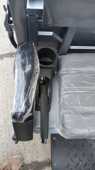 Elektrická pracovní tříkolka s KABINOU NOVÁ - záruka - 12