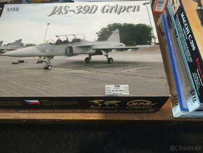 JAS - 39 D GRIPEN  1/48 - 12