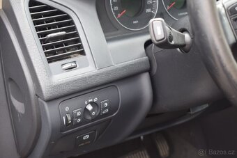 Volvo XC60 D5 2.4D 4X4/TAŽNÉ/AUT/NEJEDE/ - 12