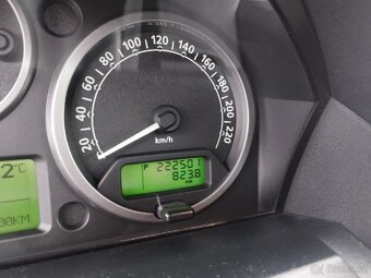 Range Rover Sport V8-4.4-300ps.benzin TZ-3500kg Alu 20" - 12