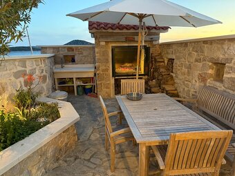 Prodej domu v Chorvatsku s olivovníkovou zahradou - 12