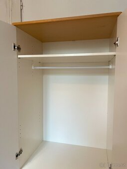 1 x šatní skříň + 3 x skříňka do dětského pokoje - 12