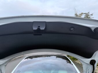 TESLA MODEL 3 SR+ 08/2021 74134KM SOH 92% BÍLÝ INTERIÉR - 12