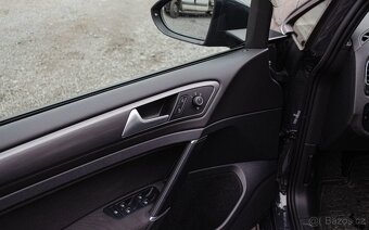 Volkswagen Golf e - 12