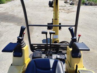 Minibagr Komatsu PC15, váha 1550kg. - 12