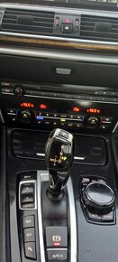 BMW 550i GT xDrive 4,4L V8 330KW / 449PS,ČR, po1 majiteli - 12