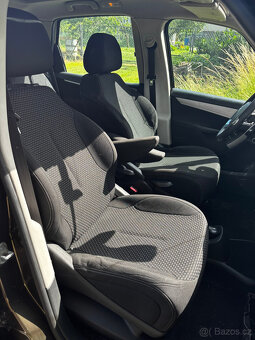 Citroën C4 1.6HDi 80kW, RV 2010, Automat, Klima, Panorama - 12