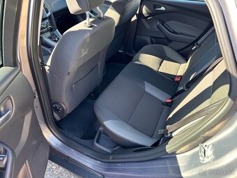 FORD FOCUS 1.6 16V 77 kw - benzín - 12