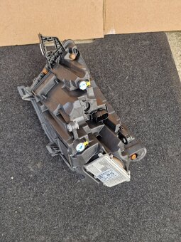 Světlo full led Škoda Kamiq - 12