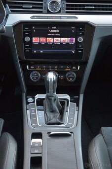 VW Passat B8 R-line 2.0TDI,140KW Highline DSG AUTOUVER OD 0% - 12