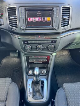 Seat Alhambra 2.0 TDI DSG  7 Miest Xcellence Po Servise - 12