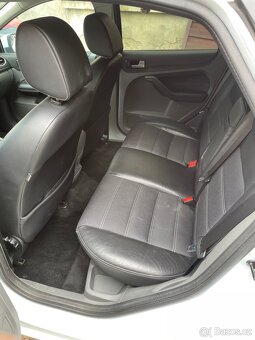Ford Focus II - 12
