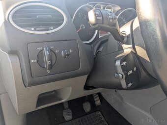 Ford Focus combi 1.6 74kw - 12
