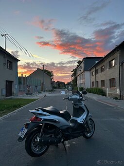PIAGGIO BEVERLY 500 - 12