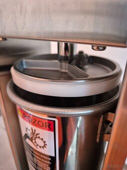 Plnička klobás 5 L Řeznická plnička klobás 5 L - 12