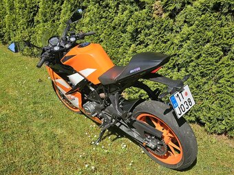 KTM RC 125 - 12
